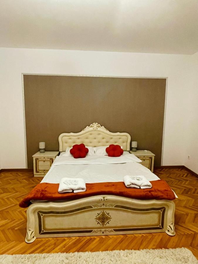 Londof Schei Apartments - Downtown Брашов Екстериор снимка