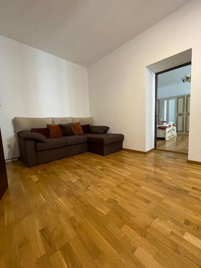 Londof Schei Apartments - Downtown Брашов Екстериор снимка
